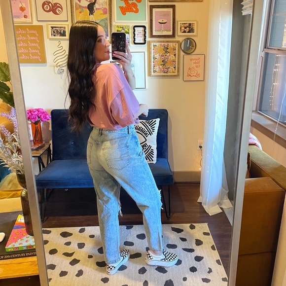 American Eagle Distressed Mom Jean - Picture 8 of 9